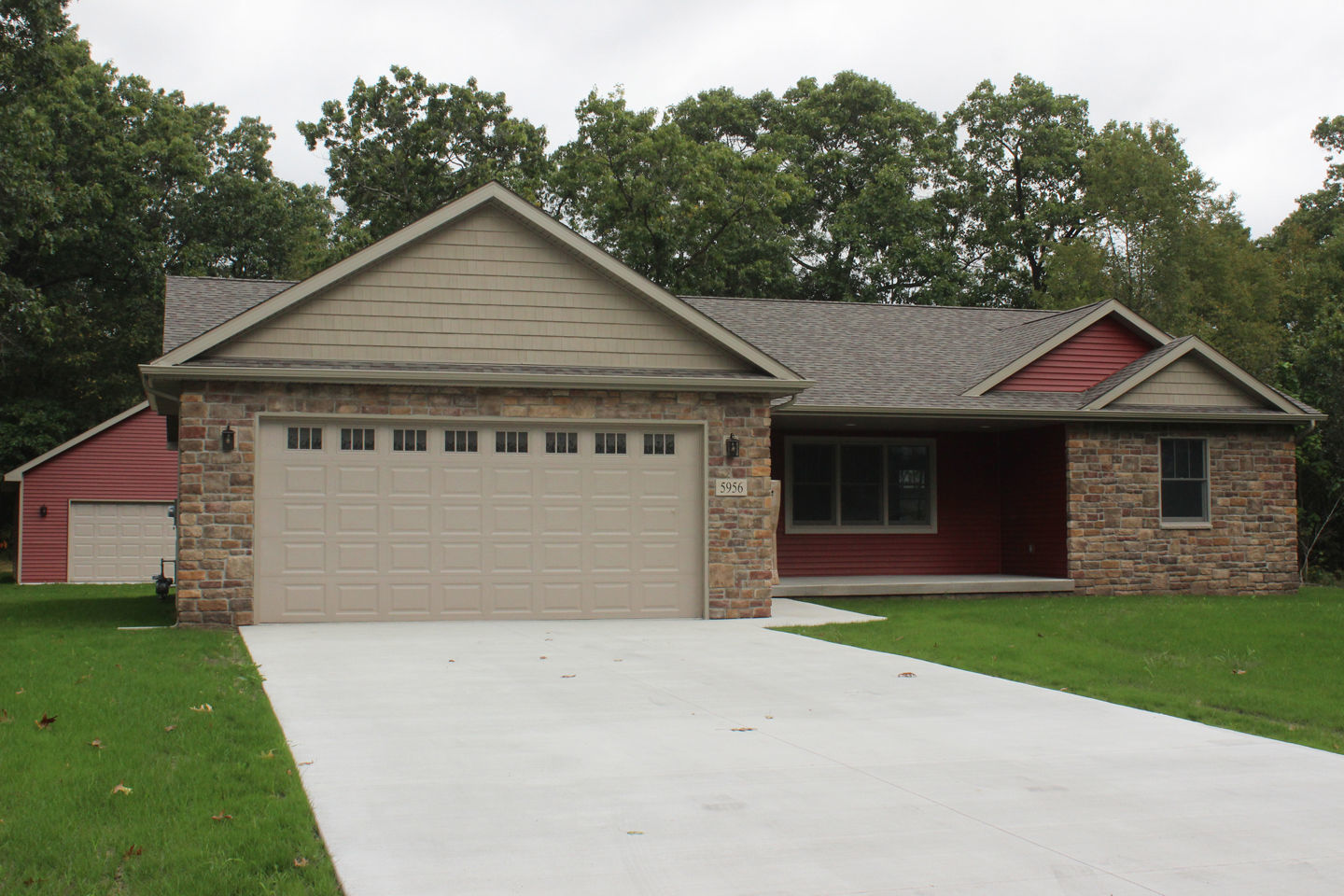 Home in Autumn Oaks